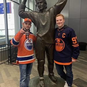 Meet your Posher, Carter